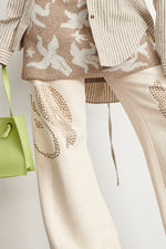 Sweat pants with studs | ecru