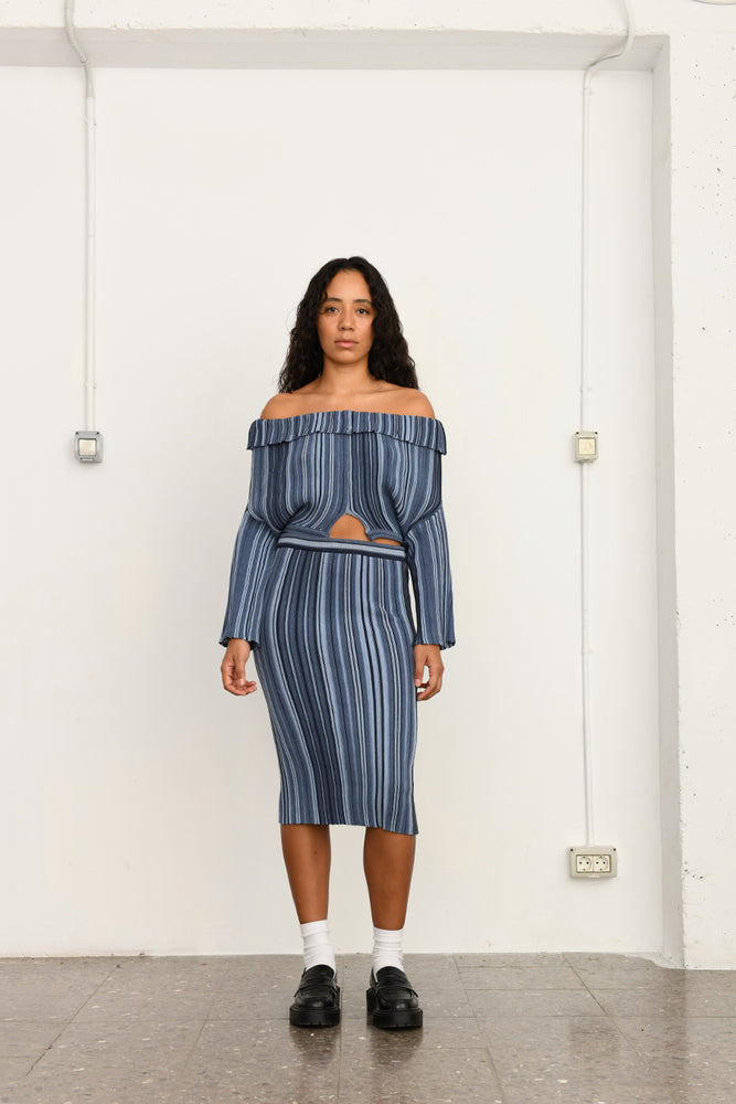 Morena off-the-shoulder top | blue