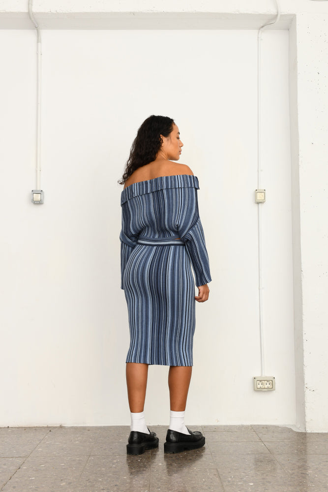 Morena off-the-shoulder top | blue