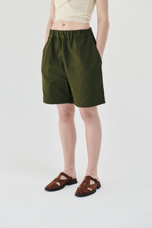Gabardine shorts | dark olive