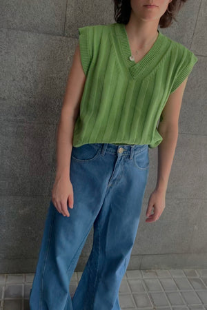 V-neck vest | green